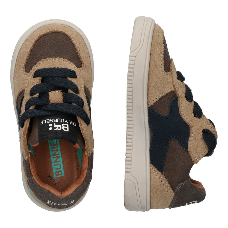 BunniesJR Monica Mellow lage sneakers bruin