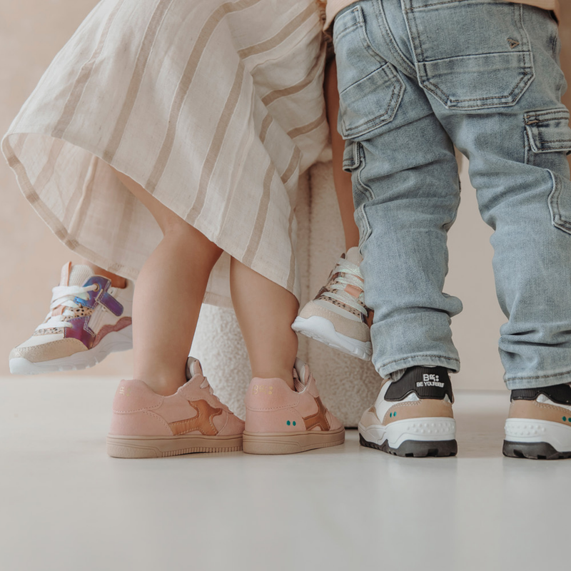 Monica Mellow Lage Sneakers Meisjes Roze