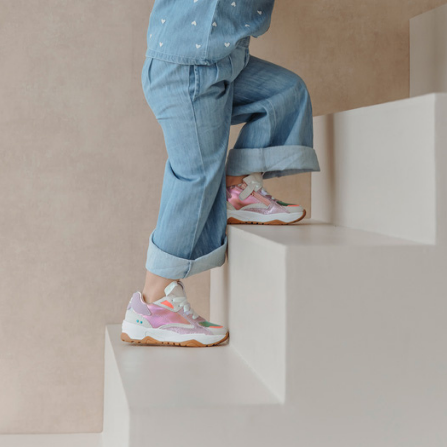 Cody Chunky Lage Sneakers Meisjes Multicolor